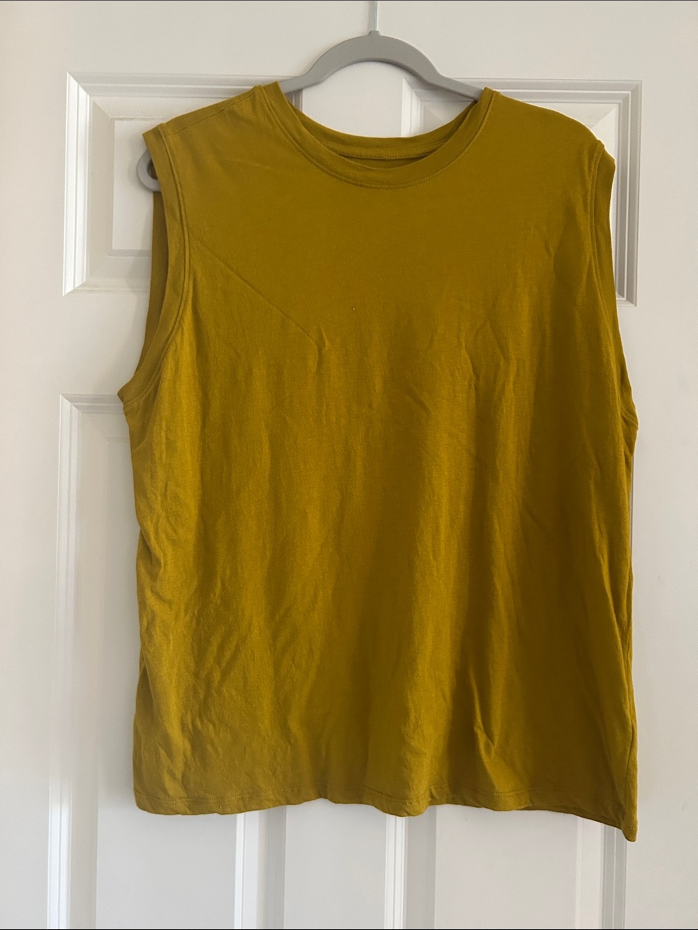 Old Navy Muscle T xl